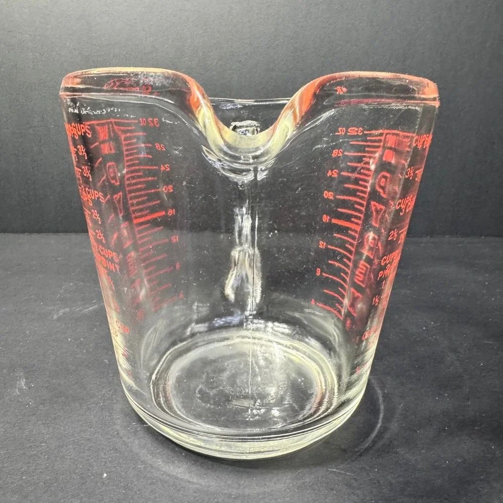 Vintage Pyrex #532 4 Cup 1 Quart Glass Measuring Cup Red Lettering Double Spout
